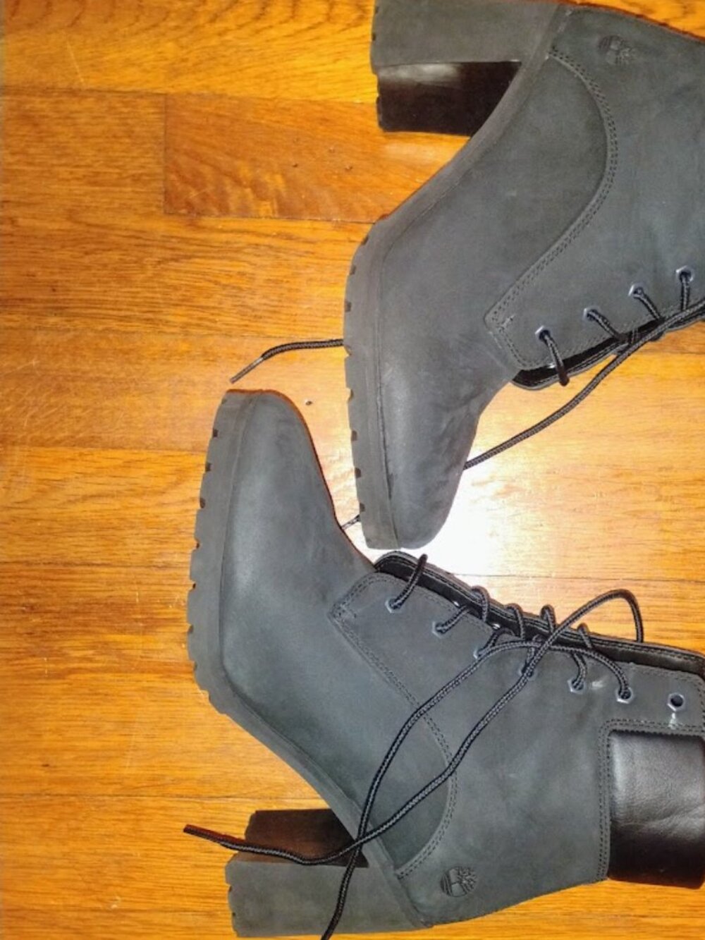 TIMBERLAND WOMEN'S ALLINGTON 6 '' INCH BOOT BLACK NUBUCK Size 9